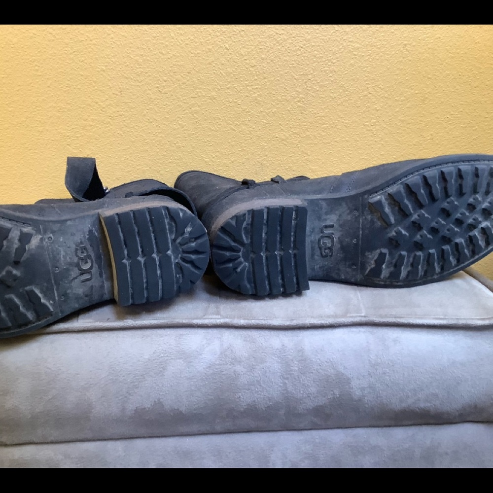 Ugg Silva Side Zip 6.5 - image 2